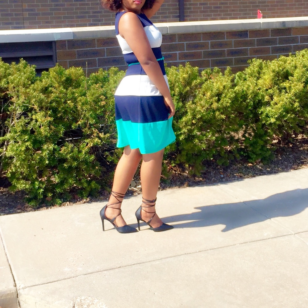 Dress - Picture 2 of 2